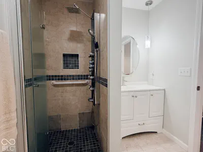 8702 Gillingham Lane, Fishers - 21