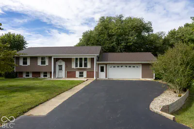 1975 Crescent Drive, Crawfordsville - 43