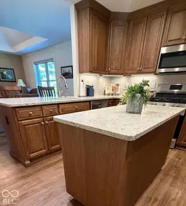 6658 English Oak Drive, Avon - 12