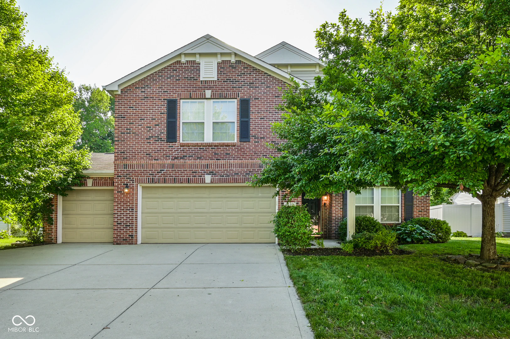 8189 Admirals Landing Place, Indianapolis