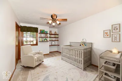 7061 Carrie Drive, New Palestine - 23