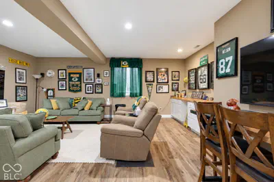 4210 Dartmoor Drive, Greenwood - 41
