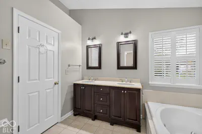10838 Belair Drive, Carmel - 16