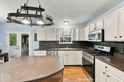 111 Oakview Drive, Mooresville - 14