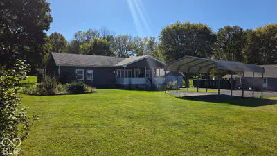 565 W Greencastle Road, Mooresville - 2