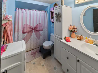 10170 725 West, Carthage - 28