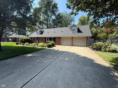 8935 Mark Drive, Alexandria