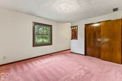 2448 S Sunrise Drive, New Palestine - 41