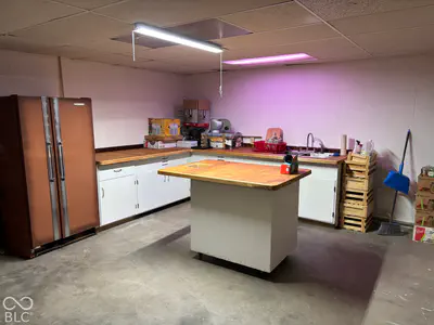 4601 575 Road, Selma - 34