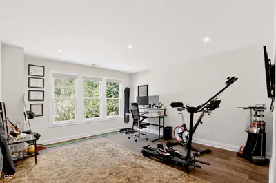16450 Vintage Court, Westfield - 45