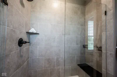 18176 Lakes End Drive, Westfield - 42