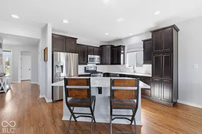 8390 N Doheny Drive, McCordsville - 19