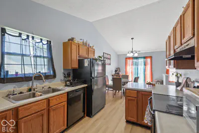 10223 Park Valley, Indianapolis - 13