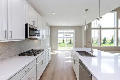 739 Firefly Lane, Greenfield - 8
