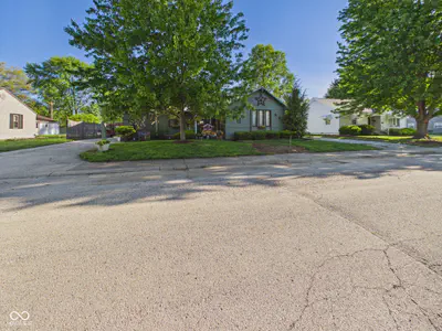 318 Vasbinder Drive, Chesterfield - 46