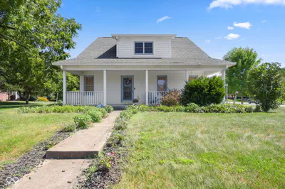 348 Creekbend Lane, Indianapolis
