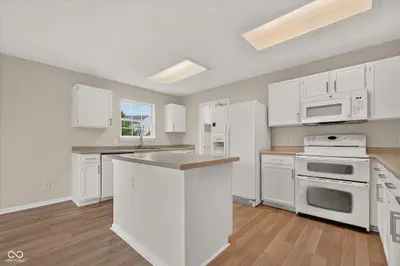 2203 Summerfield Drive, Plainfield - 11