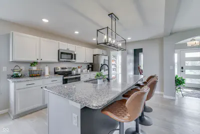 7230 Bayview Run, McCordsville - 17