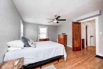 5144 College Avenue, Indianapolis - 18
