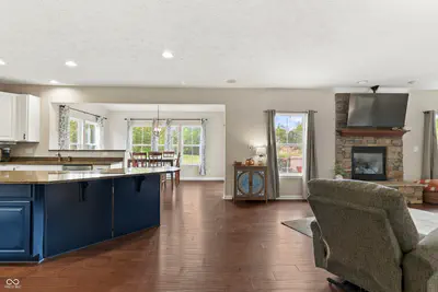 12248 Hawks Nest Drive, Fishers - 18