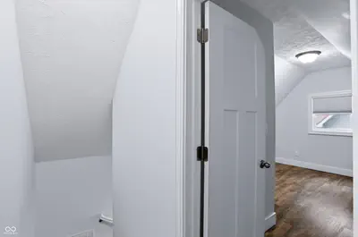 307 Wall Street, Advance - 41