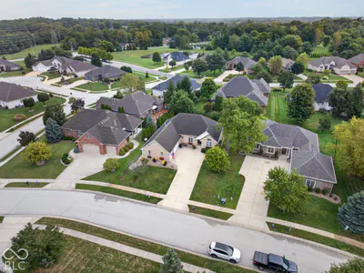2807 Bloomsbury Drive, Greenwood - 57