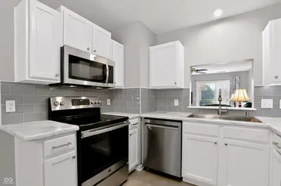 2053 Acorn Boulevard, Franklin - 9