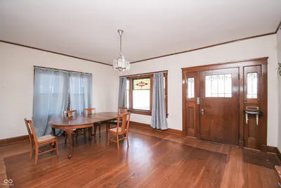 718 S Walnut Street, Seymour - 9