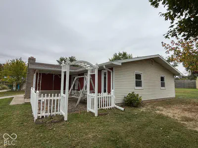 210 Hillside Drive, Hartford City - 4
