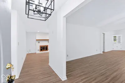 751 Hawthorne Drive, Carmel - 8