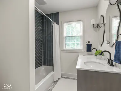 4653 Illinois Street, Indianapolis - 32