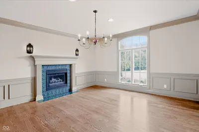 8437 500, Zionsville - 18