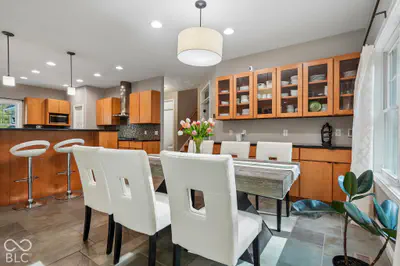 5600 Treeline Drive, Columbus - 16