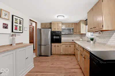 8150 Hi Vu Drive, Indianapolis - 7
