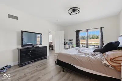 9653 200 Road, Flat Rock - 24