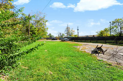 2621 N Chester Avenue, Indianapolis - 23