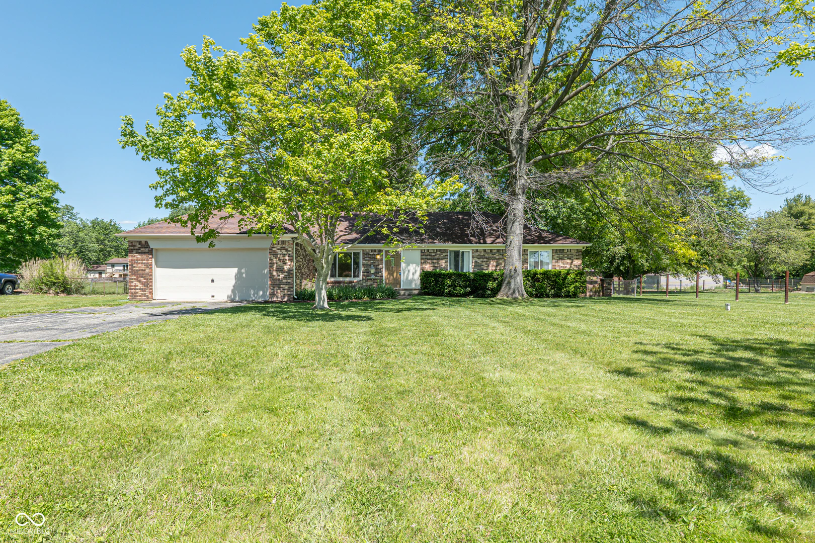 1405 Maria Lane, Avon