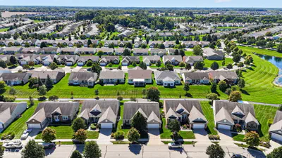16171 Oakford Trail, Fishers - 46