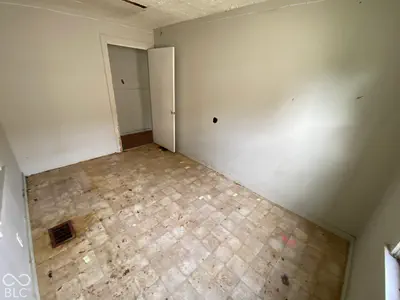 2161 N Dequincy Street, Indianapolis - 13