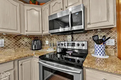 7291 Plantation Lane, Avon - 20