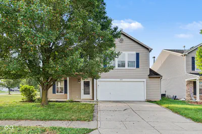 6921 Maywood Circle, Avon