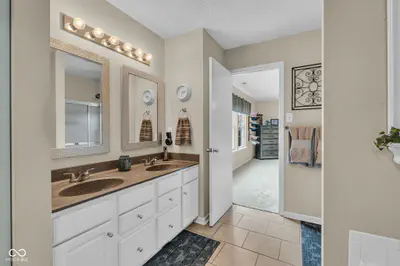 8801 Browns Valley Lane, Camby - 36