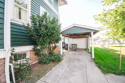 718 S Walnut Street, Seymour - 4