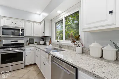 897 Joann Court, Carmel - 20