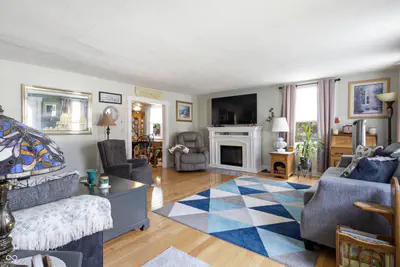 139 Main Street, Centerville - 7
