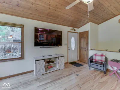 7210 Halibut Drive, Nineveh - 38