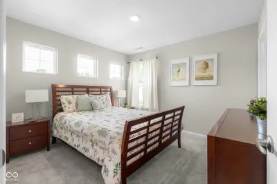 5717 Lauren Lane, Columbus - 44