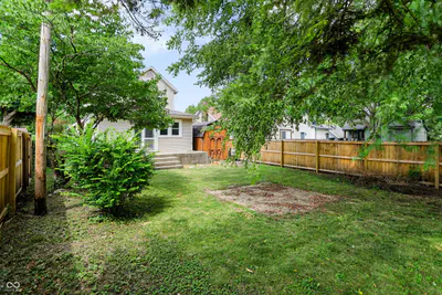 551 E Adams Street, Franklin - 27