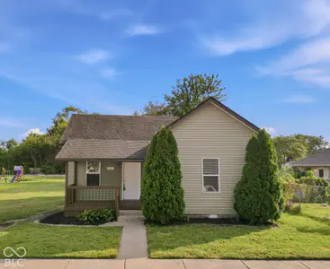 723 Oak Street, Seymour