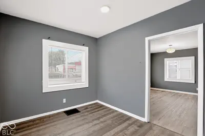 3934 10th Street, Indianapolis - 26